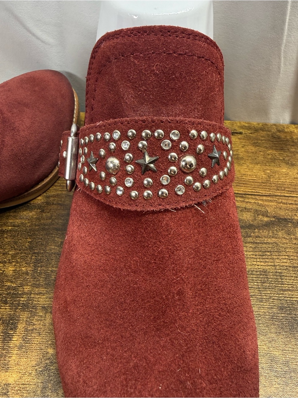 Earth Denton Slip-On Rust Red Suede Studded Buckle Mule Size 8.5B - Picture 5 of 16
